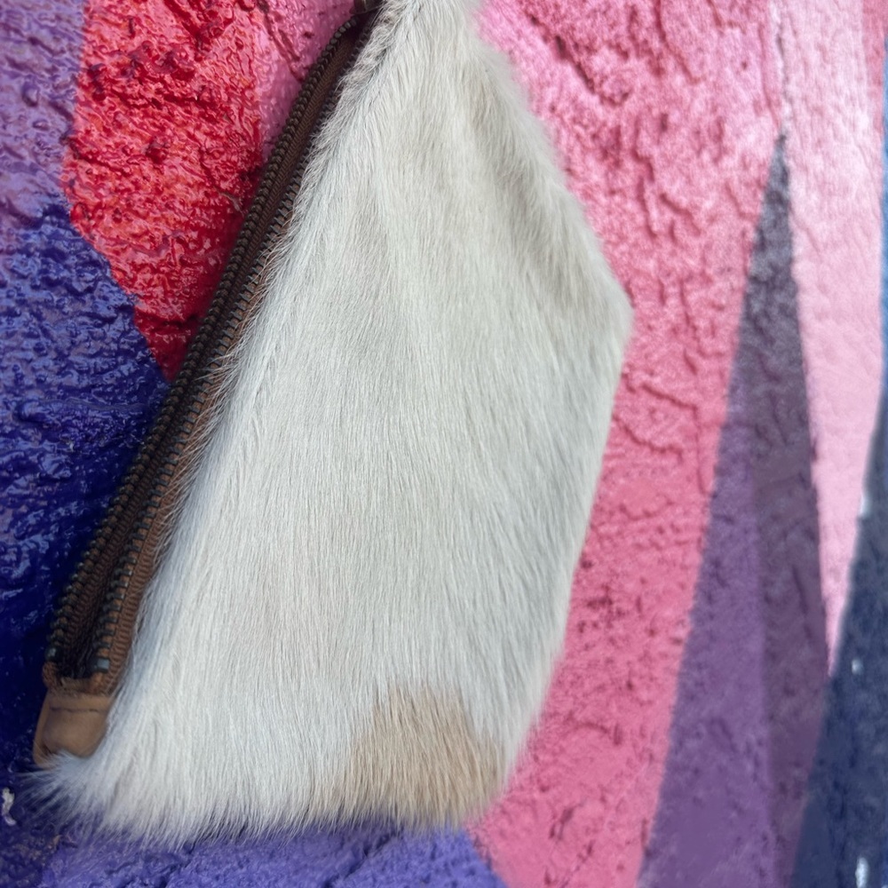 Canoe, western leather cowhide clutch - Picture 6 of 9